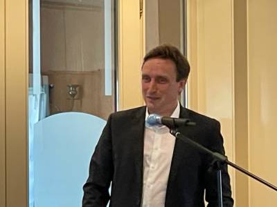 MdL Sebastian Lechner, Generalsekret�r der CDU Niedersachsen ehrt Rolf Diez und gibt einen Ausblick auf den kommenden Landtagswahlkampf.